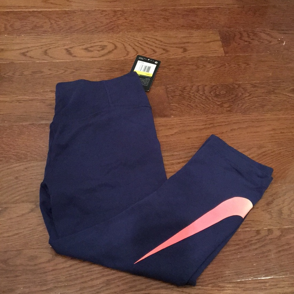 NWT Nike Dri-Fit crop workout pants - Picture 1 of 6